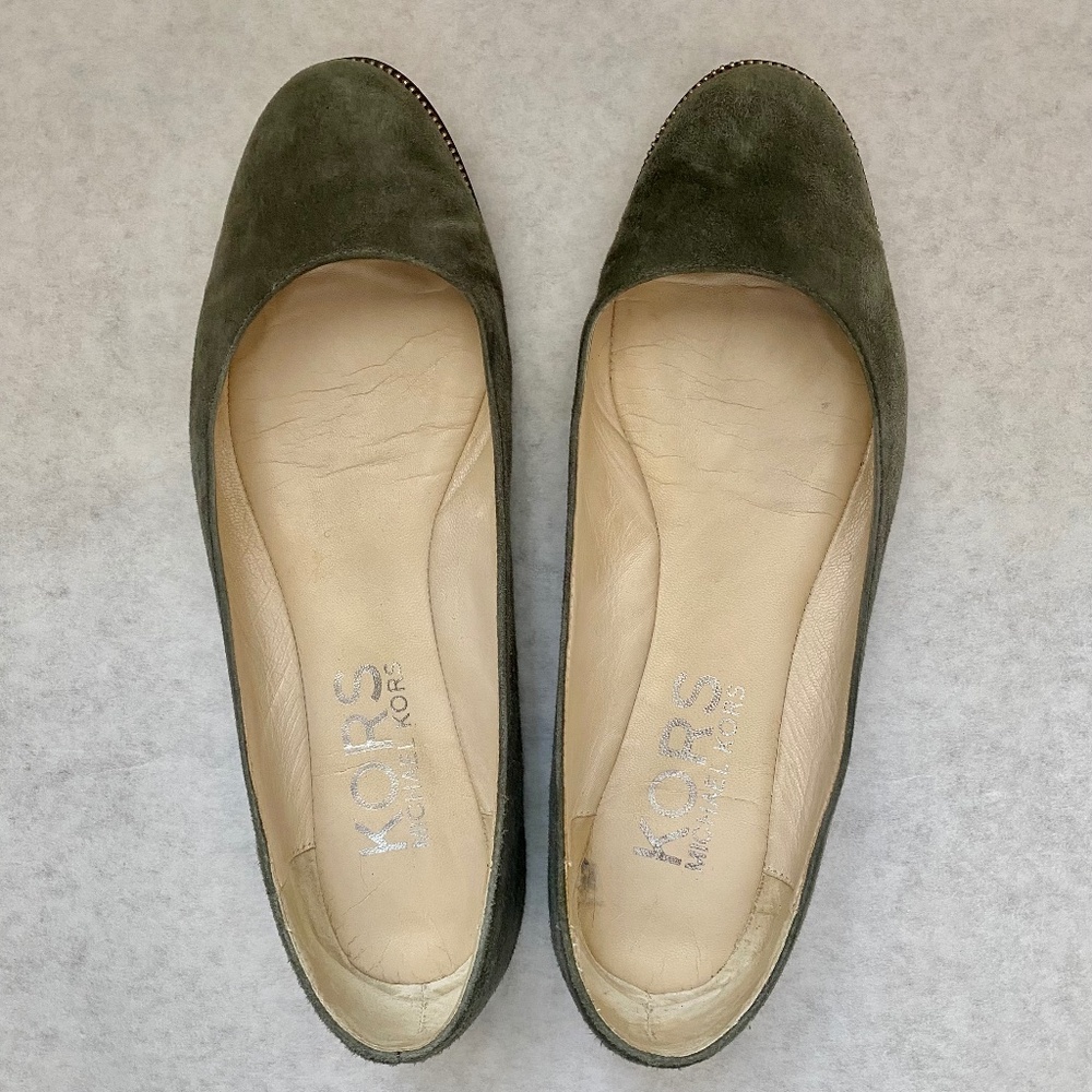 Gray suede ballet flats, size 7